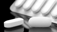 Suy gan cấp do uống 30 viên paracetamol trong hai ngày