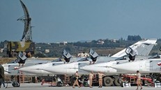 Các máy bay chiến đấu tại căn cứ không quân Khmeimim của Nga ở Syria. Ảnh: Word Press