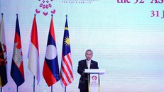 Bộ trưởng Ngoại giao Thái Lan Don Pramudwinai phát biểu.