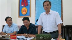 Bác sỹ Đỗ Xuân Thụ - Giám đốc Bệnh viện đa khoa tỉnh Sơn La phát biểu tại buổi làm việc.