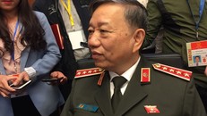 Bộ trưởng Bộ Công an Tô Lâm chia sẻ bên lề kỳ họp thứ 8, quốc hội khoá XIV.