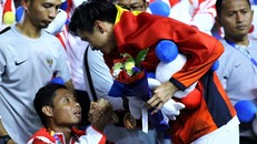 Tiền vệ Evan Dimas chính thức lên tiếng sau lời xin lỗi của Văn Hậu