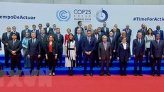 Đại diện các quốc gia chụp ảnh chung tại Hội nghị lần thứ 25 các bên tham gia Công ước khung của Liên hợp quốc về biến đổi khí hậu (COP 25), Madrid của Tây Ban Nha, ngày 2/12 vừa qua. (Ảnh: THX/TTXVN)