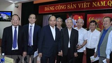 Thủ tướng Nguyễn Xuân Phúc và các đại biểu tại buổi gặp mặt. (Ảnh: Thống Nhất/TTXVN)