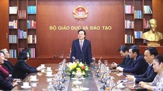 Bộ trưởng Phùng Xuân Nhạ gặp gỡ và chúc mừng các đồng chí nguyên lãnh đạo Bộ GDĐT nhân dịp chuẩn bị đón Xuân Canh Tý 2020