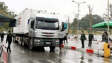 Trung Quốc lùi thời gian khôi phục hoạt động trao đổi hàng hóa cư dân biên giới