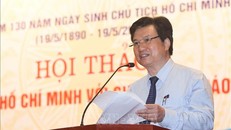 Thứ trưởng Bộ Giáo dục và Đào tạo Nguyễn Hữu Độ phát biểu tại hội thảo. Ảnh: Thanh Tùng/TTXVN