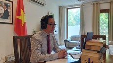 Đại sứ Phạm Sanh Châu.