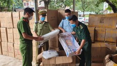 Lạng Sơn tạm giữ gần 1.500 chiếc quạt sưởi và khăn choàng vải có dấu hiệu giả mạo nhãn hiệu
