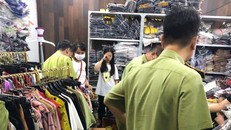 Hà Nội: Tạm giữ hàng nghìn sản phẩm giả mạo nhãn hàng nổi tiếng thế giới