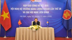 Ông Đặng Hoàng An, Thứ trưởng Bộ Công Thương chủ trì buổi họp báo. Ảnh: Tuấn Linh