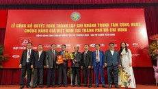 Trao Quyết định thành lập Chi nhánh Trung tâm Công nghệ Chống hàng giả Việt Nam tại TP.HCM 