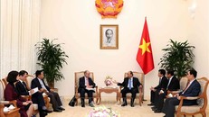 Thủ tướng Nguyễn Xuân Phúc tiếp Chủ tịch Tổ chức hỗ trợ đại học thế giới CHLB Đức