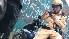 Hình ảnh cắt từ clip được chia sẻ trên mạng xã hội 