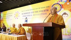 Thượng tọa Thích Đức Thiện, Phó Chủ tịch kiêm Tổng Thư ký Hội đồng Trị sự Trung ương Giáo hội Phật giáo Việt Nam, Phó Chủ tịch kiêm Tổng Thư ký Ủy ban Tổ chức quốc gia Đại lễ Vesak 2019 phát biểu khai mạc hội thảo chuyên đề: "Phật giáo và Cách mạng công n