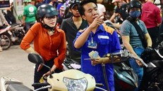 Giá xăng dầu trên thế giới đã bắt đầu hạ nhiệt nên rất có thể tại kỳ điều chỉnh ngày mai 17/5, giá xăng tại Việt Nam sẽ giảm. Ảnh minh hoạ