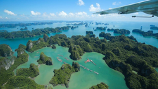 Một góc Vịnh Hạ Long nhìn từ trên cao (Ảnh Quang Quick)