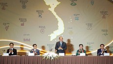 Thủ tướng Chính phủ Nguyễn Xuân Phúc chủ trì phiên toàn thể của Hội nghị toàn quốc về phát triển bền vững 2019 diễn ra vào chiều ngày 12/9 tại Hà Nội