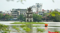 Một góc Hồ Gươm, Hà Nội. Ảnh: Nam Nguyễn