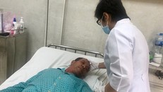 Bệnh nhân khi đang được điều trị tại bệnh viện.