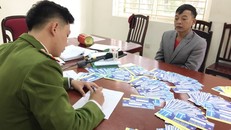 Đối tượng Bùi Văn Kiên đã tổ chức sản xuất vé giả trận đấu Việt Nam - Thái Lan, thu lợi bất chính hàng chục triệu đồng