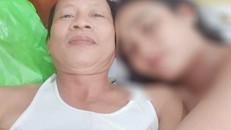 Hình ảnh tình tứ giữa thầy giáo dạy toán 55 tuổi Nguyễn Văn Chính và nữ sinh Trần Hồng T.