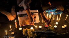 Tưởng niệm các nạn nhân trong vụ máy bay rơi tại Tehran, Iran,ngày 11/1/2020. (Ảnh: THX/TTXVN)