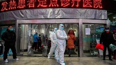 Số ca nhiễm và tử vong do virus corona tăng mạnh tại Hồ Bắc. Ảnh: AFP/Getty