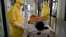 Dịch COVID-19: Indonesia có trường hợp đầu tiên nghi nhiễm virus