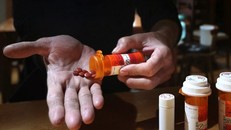 Cần chuẩn bị đủ thuốc men và dụng cụ sơ cứu. Ảnh: AP 