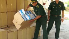 Số khẩu trang được lực lượng biên phòng bắt giữ.