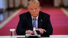 Tổng thống Trump rút Mỹ khỏi WHO