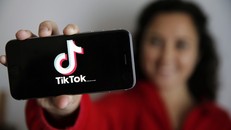 Một số người cho rằng, các sản phẩm Trung Quốc như TikTok có thể đe dọa vị thế công nghệ của Mỹ