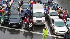 Hôm nay 16/9, Ủy ban thường vụ Quốc hội sẽ quyết định có tách luật giao thông đường bộ thành 2 luật hay không.