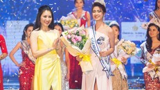 Trần Ngọc Huyền dành giải Nhất tại cuộc thi tìm kiếm người đẹp du lịch Quảng Bình 2019.