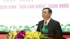 Bí thư Thành ủy Vương Đình Huệ phát biểu tại buổi gặp mặt. (Nguồn: TTXVN phát)