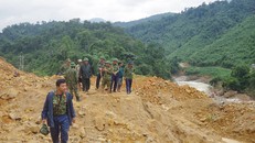 Dồn tổng lực tìm kiếm 13 công nhân mất tích