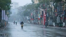 Theo dự báo từ Trung tâm khí tượng thuỷ văn Quốc gia, từ chiều tối và đêm ngày mùng 4/11, nhiều khu vực trên cả nước có mưa dông, đề phòng thời tiết nguy hiểm. (Ảnh minh hoạ).