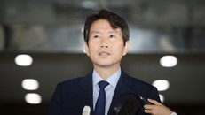 Bộ trưởng Thống nhất Hàn Quốc Lee In-young. 
