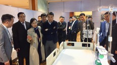 Đồng chí Lê Minh Hưng, Ủy viên Trung ương Đảng, Chánh Văn phòng Trung ương Đảng dẫn đầu đã đến kiểm tra công tác chuẩn bị Đại hội XIII tại Trung tâm Hội nghị quốc gia, Hà Nội