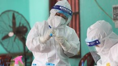 Hai bác sĩ tại Bệnh viện Phổi Trung ương mắc COVID-19