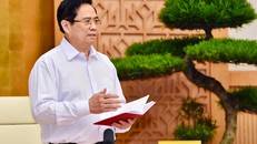 Thủ tướng Phạm Minh Chính yêu cầu căn cứ tình hình cụ thể để xác định thứ tự ưu tiên giữa chống dịch và phát triển kinh tế - xã hội. 