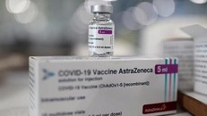 Bộ Y tế cho phép rút ngắn khoảng cách giữa 2 mũi vaccine AstraZeneca
