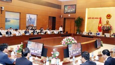 Ban hành Nghị quyết Điều chỉnh Chương trình xây dựng luật, pháp lệnh năm 2022