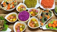 Mâm cỗ cúng ngày Rằm tháng Bảy.