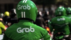 Grab đang chiếm lĩnh vị thế hàng đầu trong lĩnh vực xe công nghệ tại Việt Nam. (Ảnh minh hoạ).