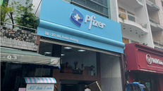 Cơ sở thẩm mỹ này quảng cáo trên mạng xã hội sử dụng logo có dấu hiệu vi phạm nhãn hiệu hàng hóa của tập đoàn đa quốc gia Pfizer Inc., vi phạm các quy định pháp luật khi hành nghề và vẫn ngang nhiên hoạt động mặc dù bị tạm đình chỉ hoạt động.