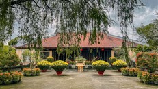 Chính điện chùa Thập Tháp.