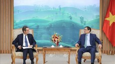 Thủ tướng Phạm Minh Chính tiếp ông Attilio Fontana, Chủ tịch Vùng Lombardia (Italia).