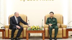 Bộ trưởng Bộ Quốc phòng Phan Văn Giang tiếp Bộ trưởng Bộ Tình trạng khẩn cấp LB Nga Aleksandr Vyacheslavovich Kurenkov. 